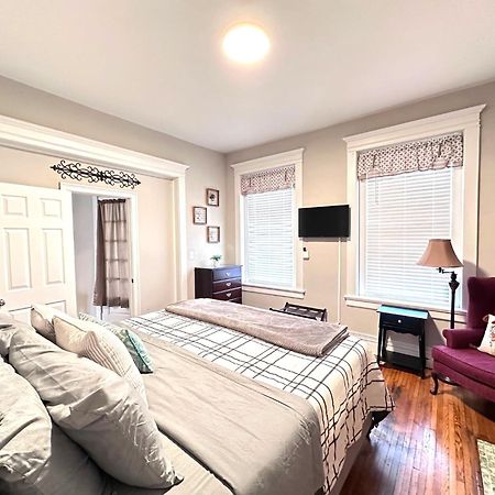 E1 Centrally Located In Carytown Fully Fenced Richmond Buitenkant foto
