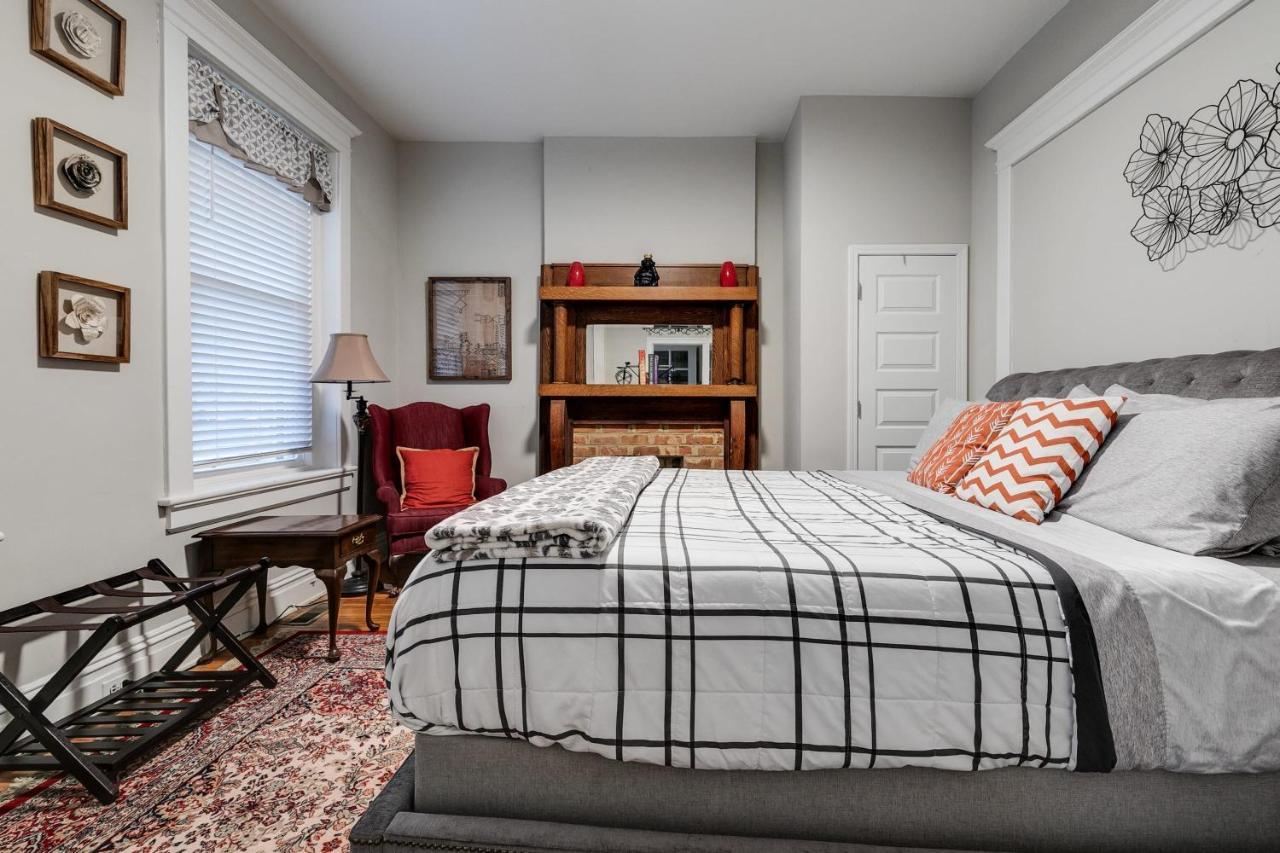 E1 Centrally Located In Carytown Fully Fenced Richmond Buitenkant foto